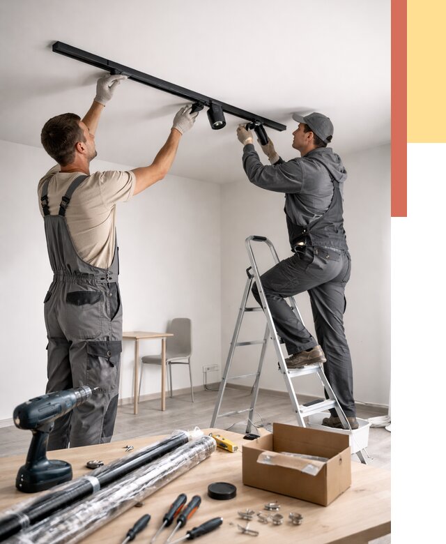 Установка трековых светильников в натяжной потолок в Соликамске от 4328 руб. | ОТДЕЛОЧНИК-Слк