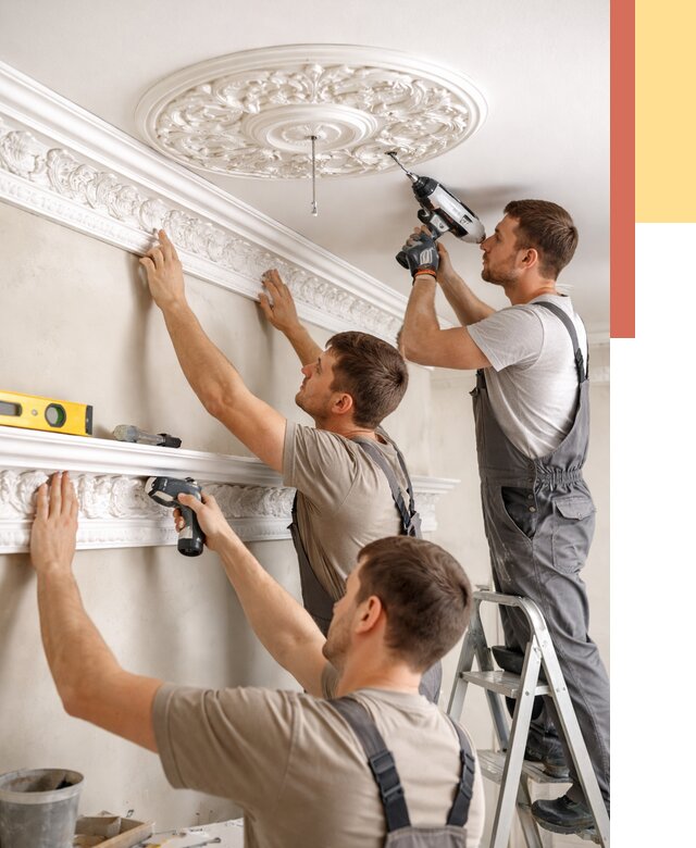 Монтаж лепнины на потолок в Соликамске от 3298 руб. быстро и недорого | ОТДЕЛОЧНИК-Слк